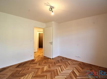 Pronájem bytu, 2+1, 60 m²