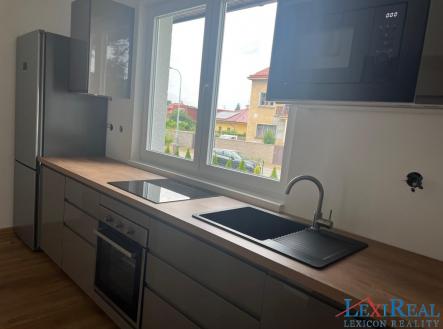 Pronájem domu/vily, 130 m²