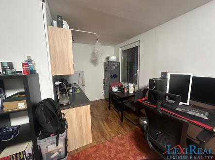 Pronájem bytu, 1+kk, 36 m²