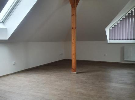 Pronájem bytu, 3+kk, 70 m²