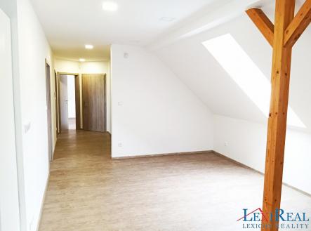 Pronájem bytu, 3+kk, 70 m²