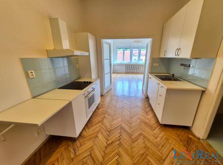 Pronájem bytu, 3+1, 82 m²