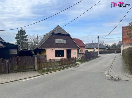 Pronájem - obchodní prostor, 56 m²