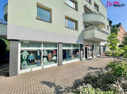 Pronájem - obchodní prostor, 67 m²