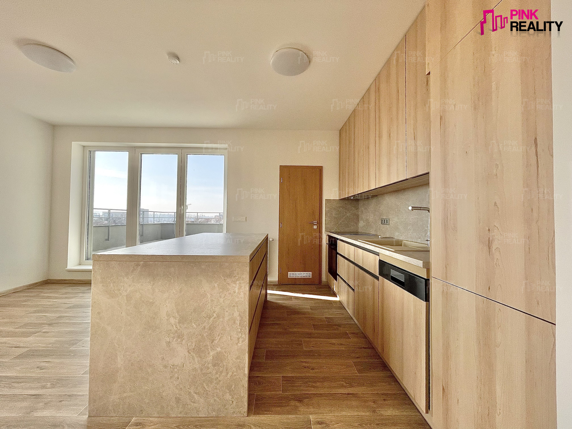 Pronájem bytu 4+kk s terasou, balkonem a parkovacím stáním, Rychnov nad Kněžnou