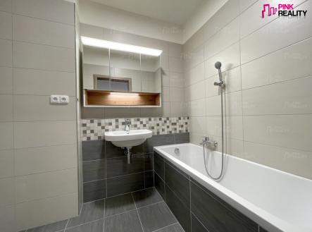 Pronájem bytu, 2+kk, 56 m²