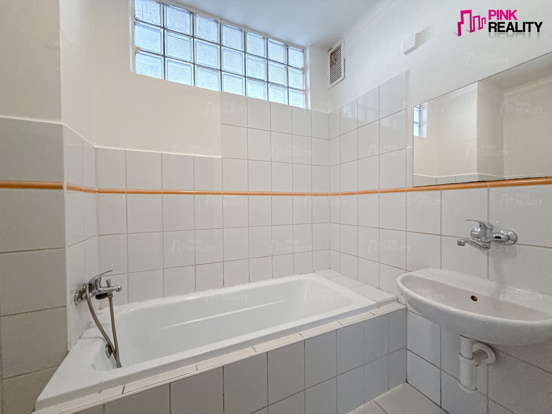 Pronájem bytu 2+1 Uhřínov, Liberk, okres Rychnov nad Kněžnou