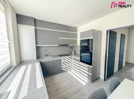 Pronájem bytu, 3+1, 66 m²