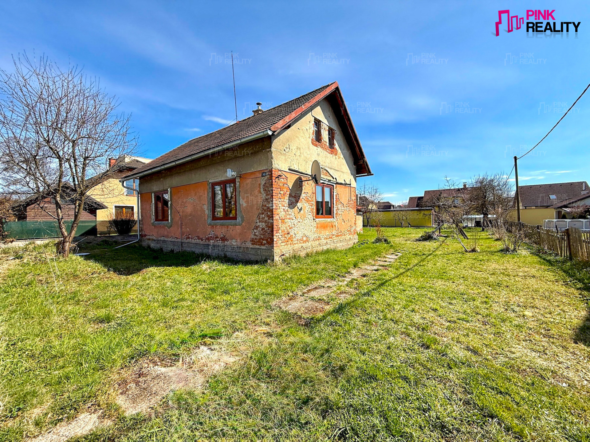 Pronájem rodinného domu 2+kk se zahradou, Solnice