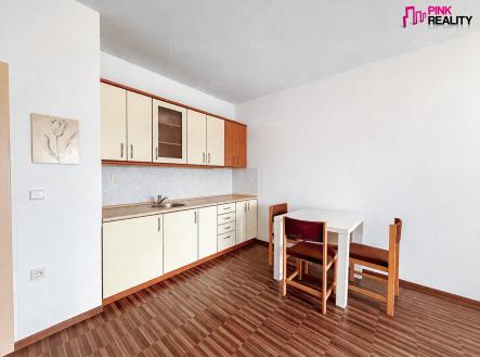 Pronájem bytu, 1+kk, 29 m²