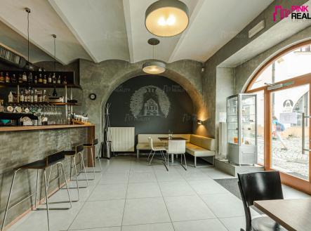 Prodej restaurace, 597 m²