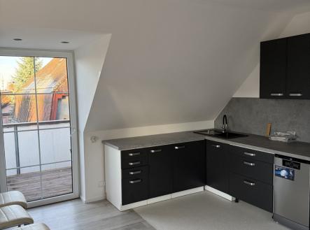 Pronájem bytu, 3+kk, 61 m²