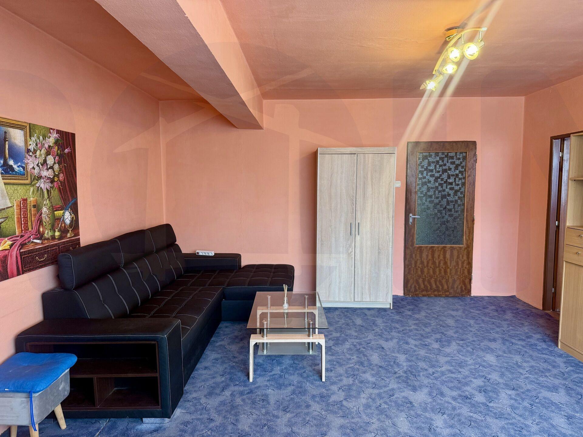 Prodej světlého bytu 2+1, 75 m², v centru města s velkým potenciálem a nízkými náklady