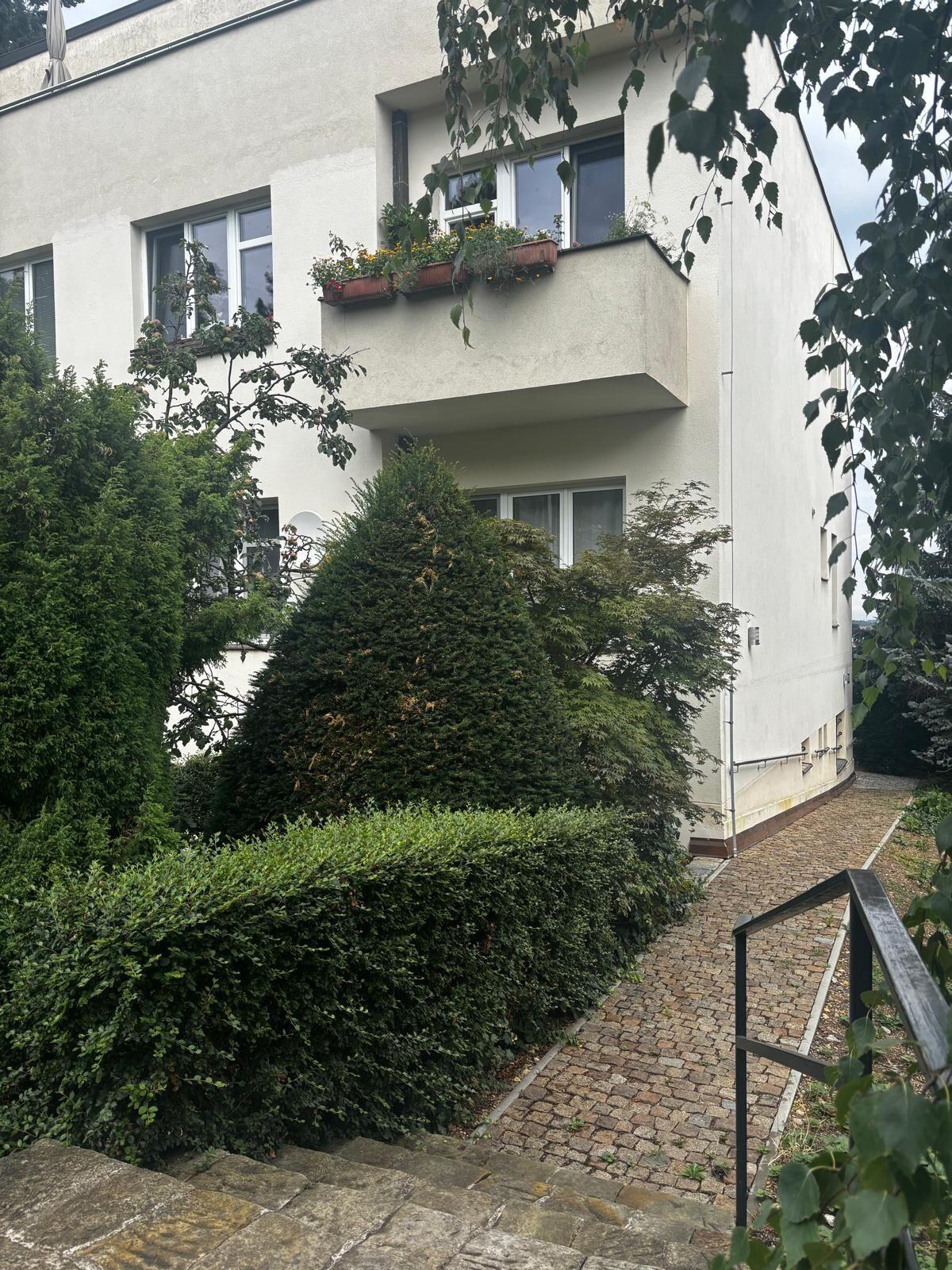 Nabídka pronájmu prostor 17 m2