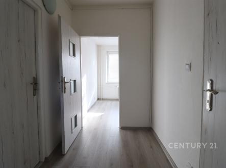 Pronájem bytu, 1+1, 38 m²