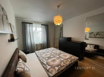 Pronájem bytu, 3+1, 80 m²