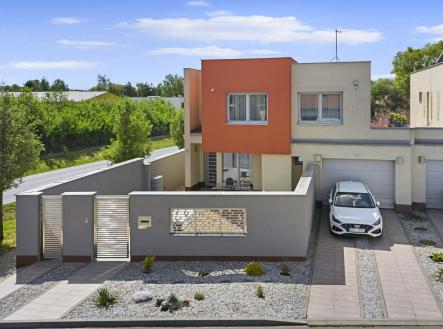 Prodej - dům/vila, 265 m²