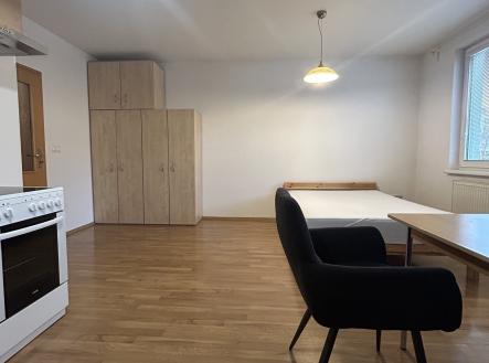 Pronájem bytu, 1+kk, 33 m²