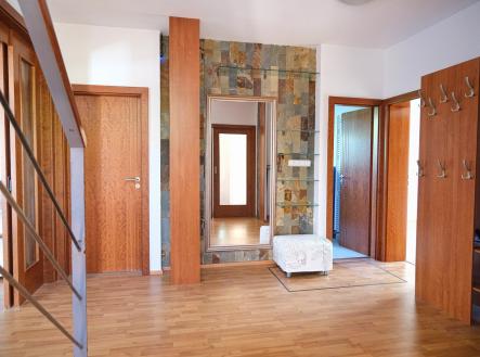 Pronájem domu/vily, 280 m²