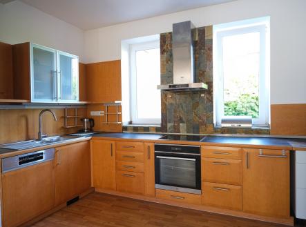 Pronájem domu/vily, 280 m²