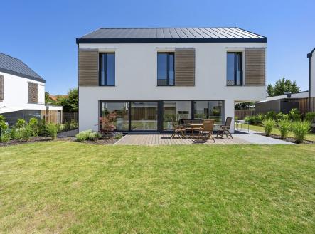 Pronájem domu/vily, 152 m²