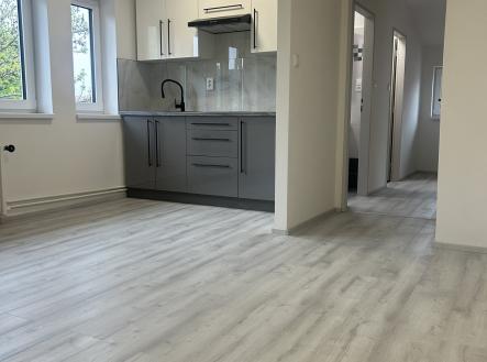 Pronájem bytu, 1+kk, 32 m²