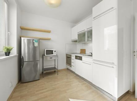 Pronájem bytu, 1+kk, 43 m²
