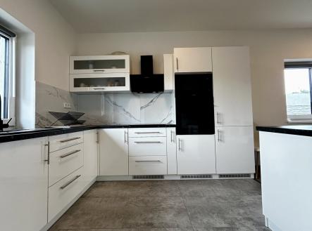 Pronájem domu/vily, 140 m²