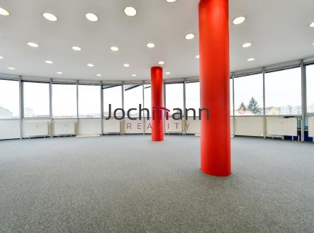 Pronájem kanceláře, 378 m²