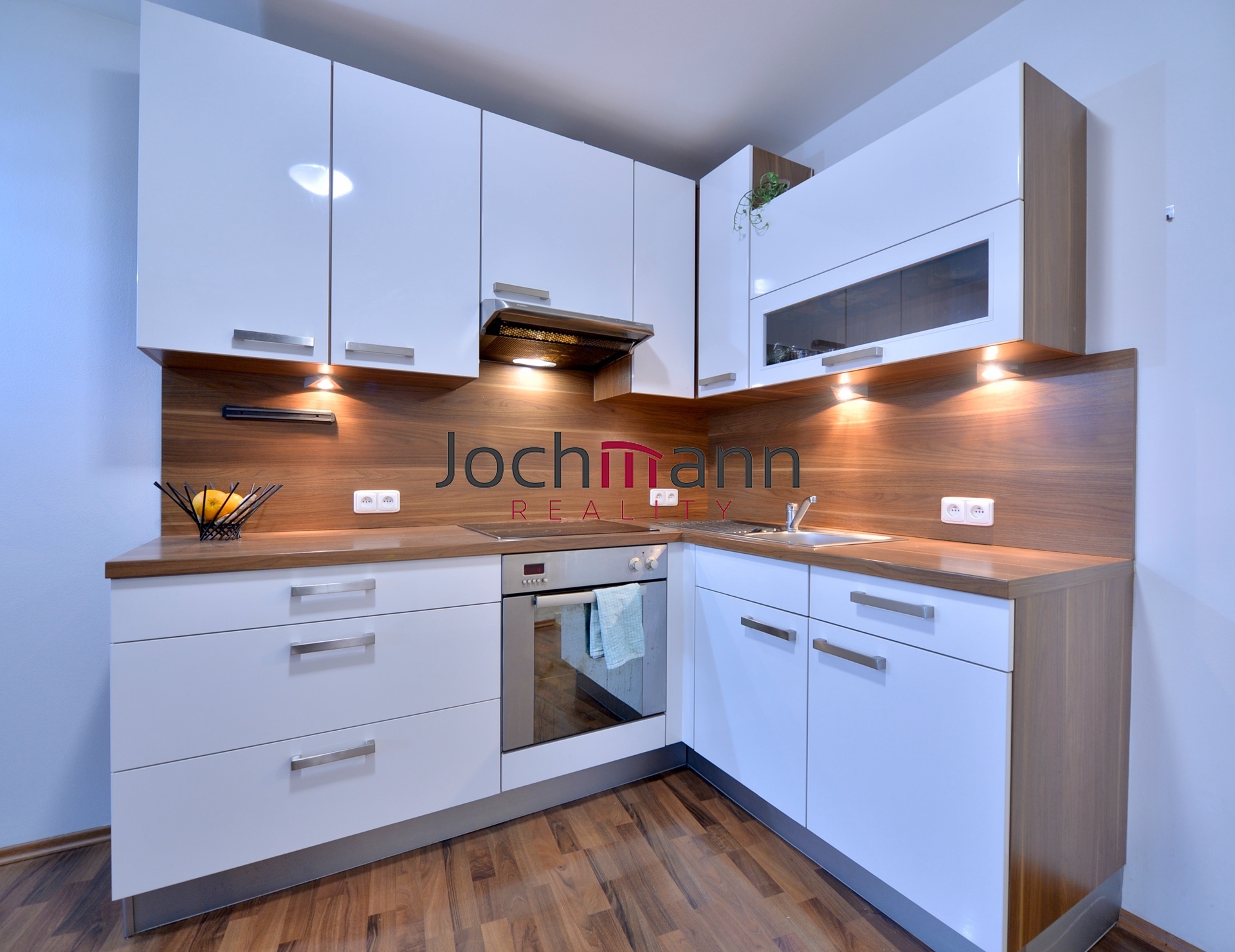 D63C9219-2C40-4C16-8488-2B271FD657D0