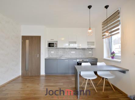 Pronájem bytu, 1+kk, 38 m²