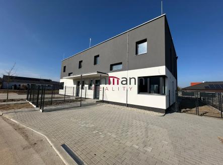 Pronájem domu/vily, 112 m² obrázek