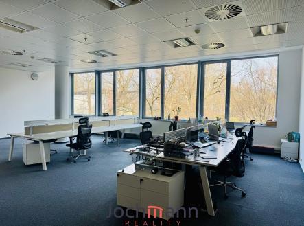 Pronájem kanceláře, 100 m²