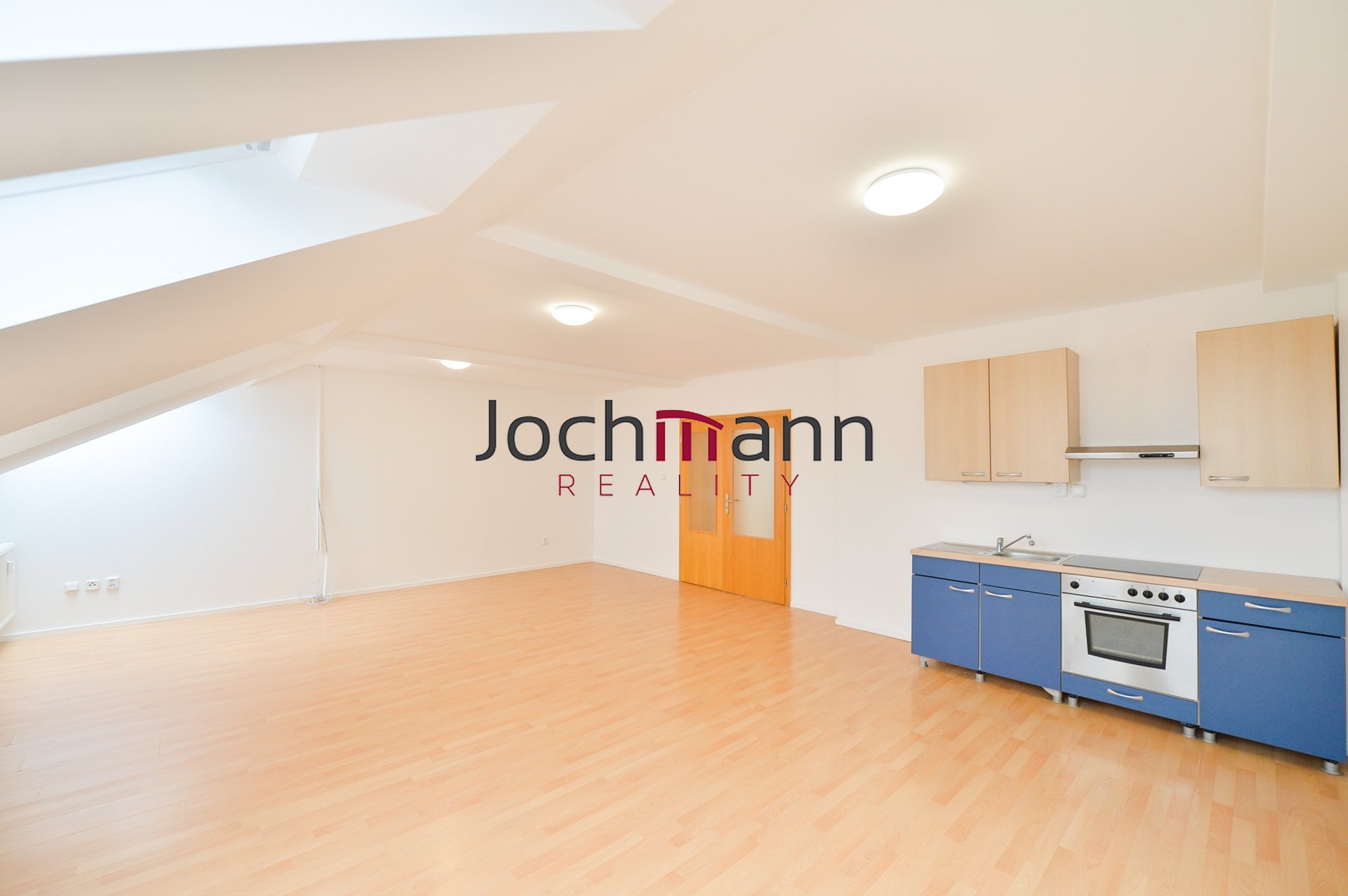 97BF8665-51FC-4627-9426-F8DBFF9E85A2