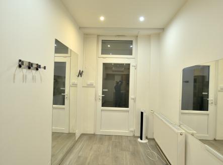 Pronájem obchodní prostor, 15 m²