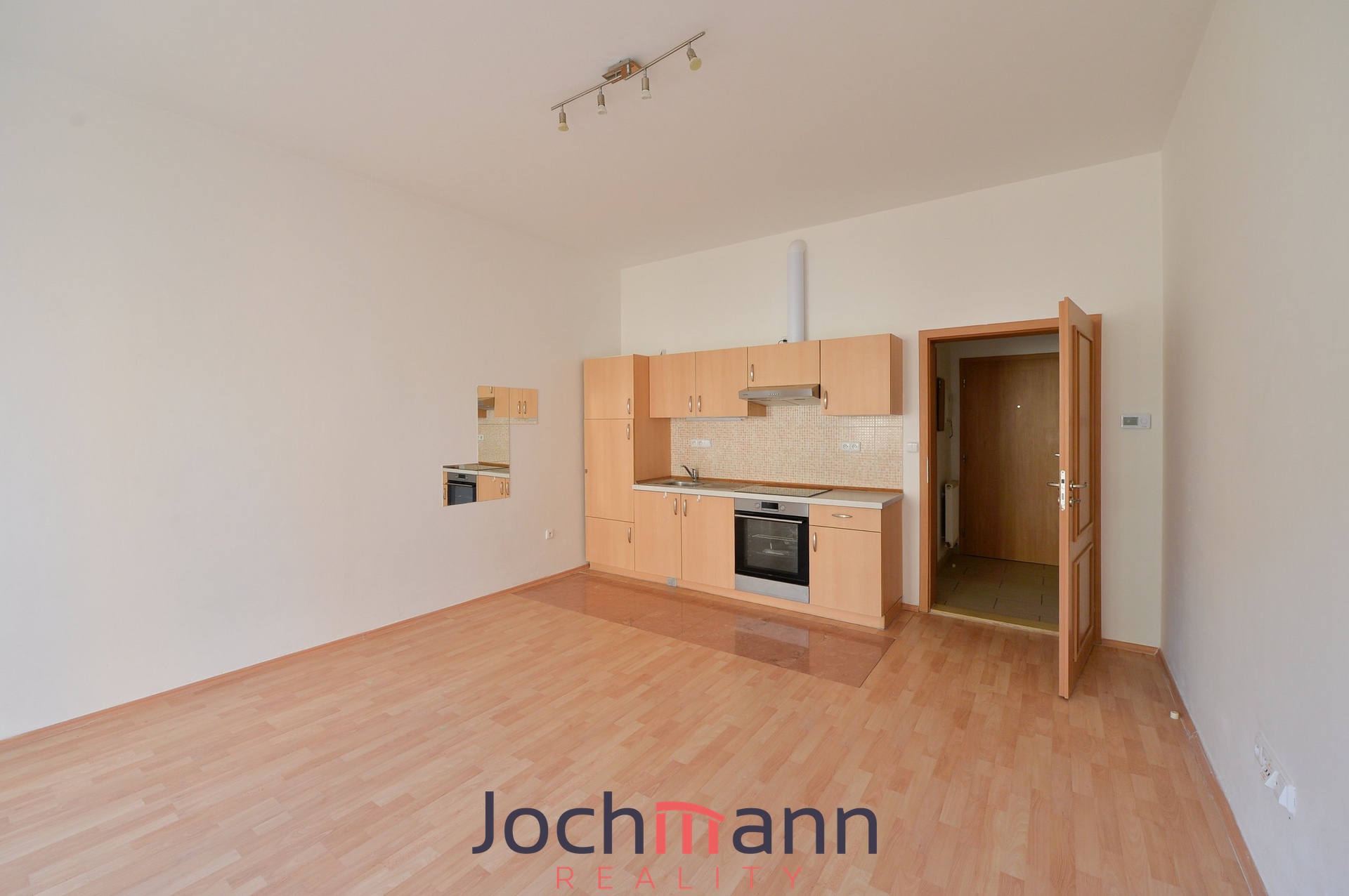 A22EF72F-1059-43BB-944F-E5900D068CD1