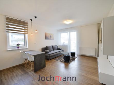 Pronájem bytu, 1+kk, 38 m²