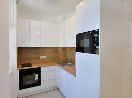 Pronájem bytu, 1+kk, 35 m²