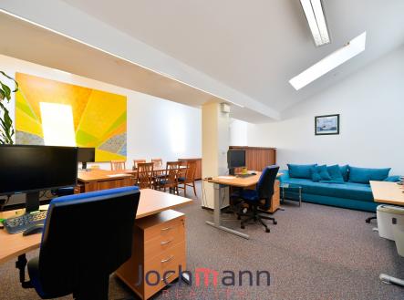 Pronájem kanceláře, 57 m²