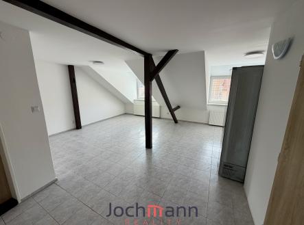 Pronájem bytu, 3+kk, 85 m²