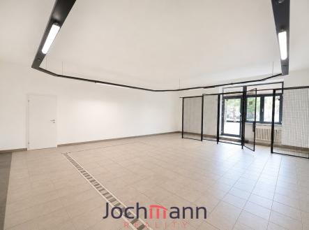 Pronájem obchodní prostory, 358 m²