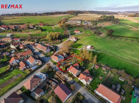 Prodej pozemku pro bydlení, 642 m²