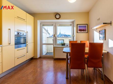 Pronájem bytu, 1+1, 38 m²