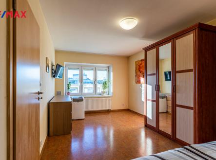 Pronájem bytu, 1+1, 38 m²