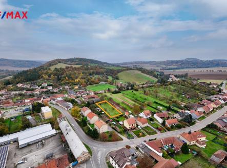 Prodej pozemku pro bydlení, 1 058 m²