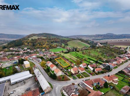 Prodej pozemku pro bydlení, 1 058 m²