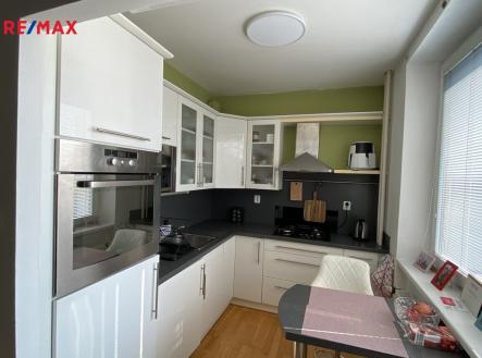 Pronájem bytu, 1+kk, 39 m²