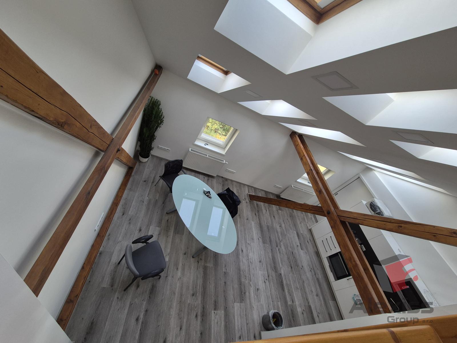 centrální místnost.jpg