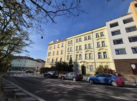 Pronájem bytu, atypický, 85 m²