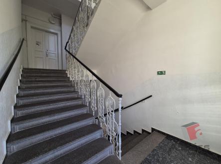 Pronájem bytu, atypický, 85 m²